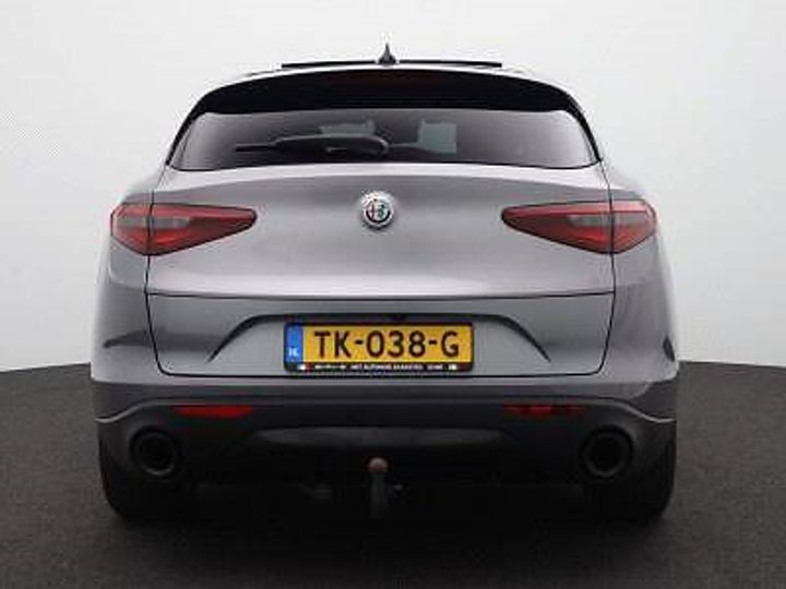 Photo 4 VIN: ZARFAHLN5H7B56205 - ALFA-ROMEO STELVIO 