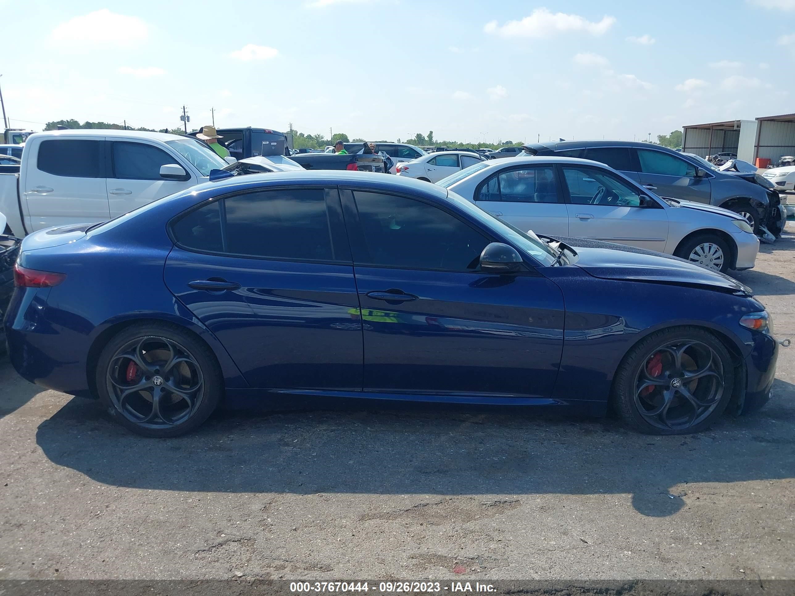 Photo 12 VIN: ZARFAMAN0K7621005 - ALFA-ROMEO GIULIA 