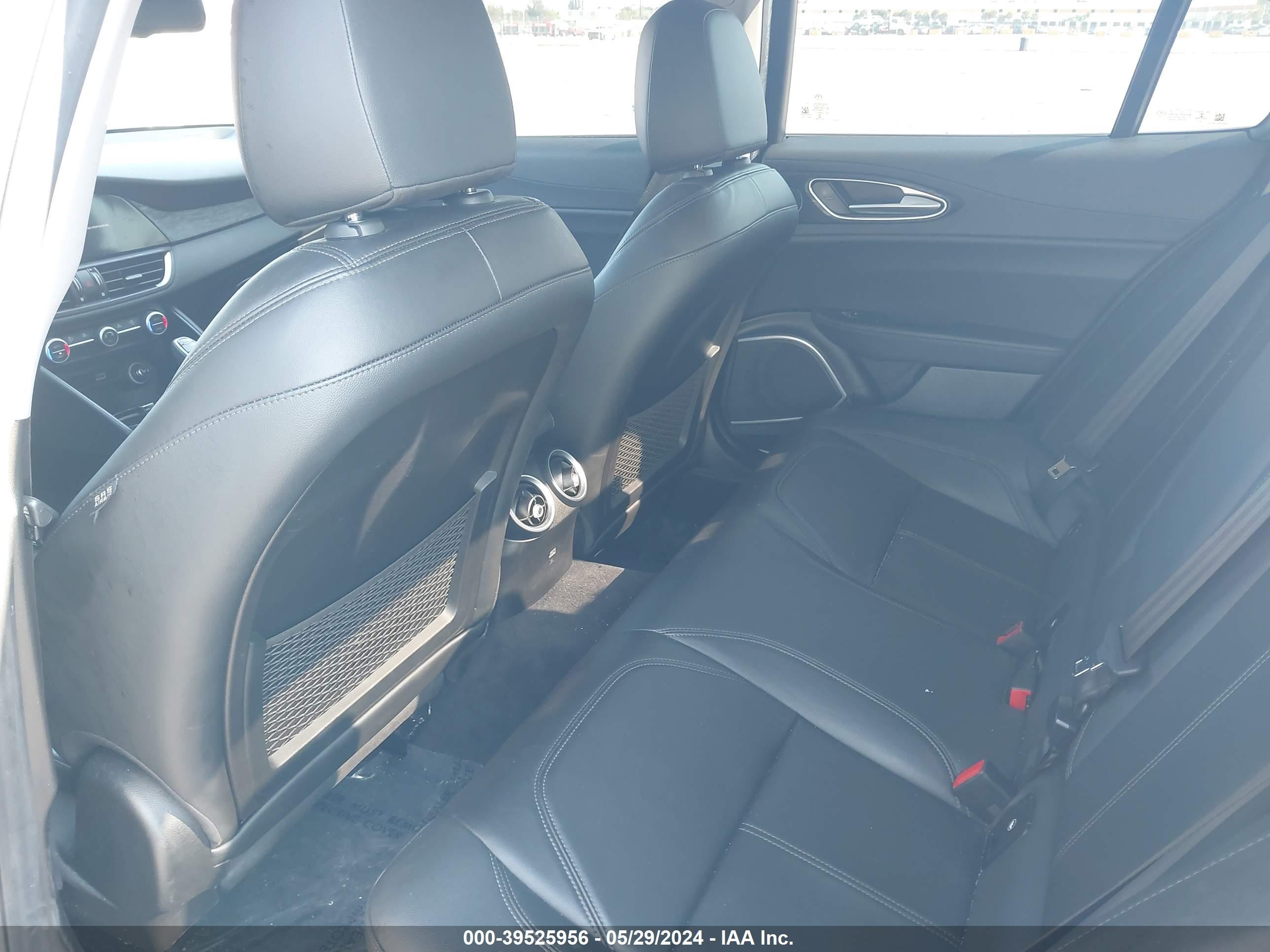Photo 7 VIN: ZARFAMAN0M7642049 - ALFA-ROMEO GIULIA 