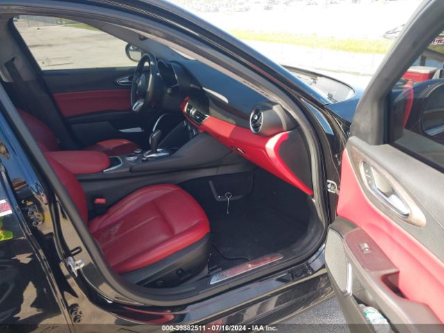 Photo 4 VIN: ZARFAMBN1M7647517 - ALFA-ROMEO GIULIA 