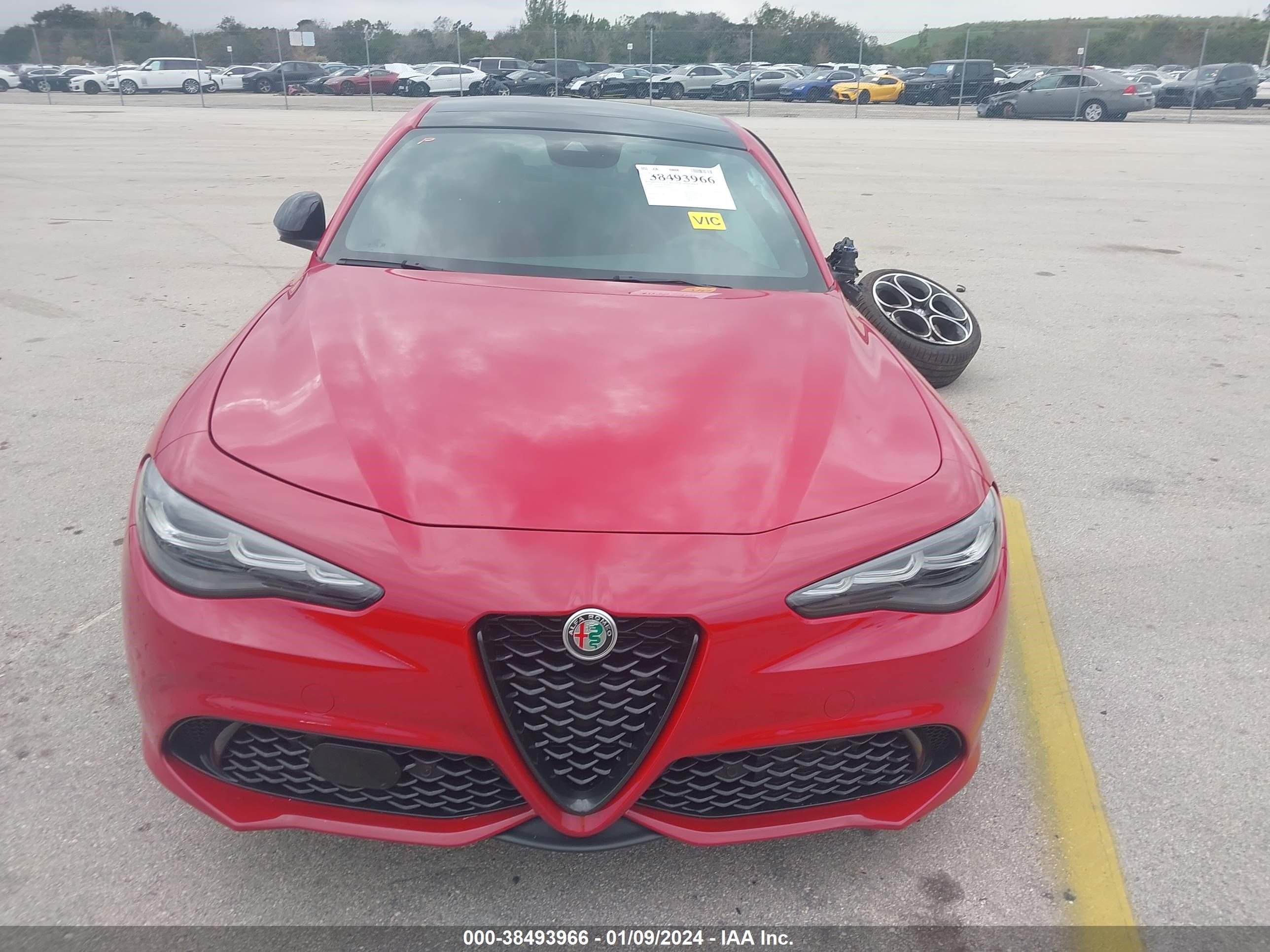 Photo 12 VIN: ZARFAMBNXR7677820 - ALFA-ROMEO GIULIA 