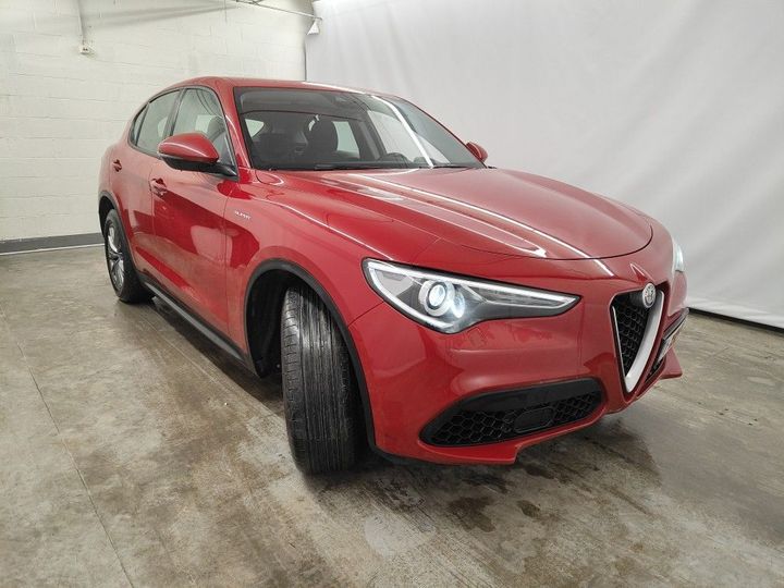 Photo 7 VIN: ZARPAGBX0L7C84166 - ALFA ROMEO STELVIO '17 