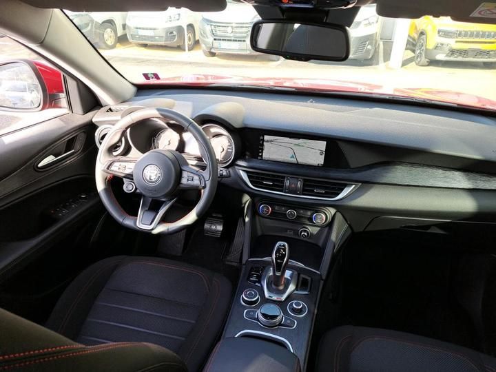 Photo 5 VIN: ZARPAGBX1M7D35031 - 3 ALFA ROMEO STELVIO 