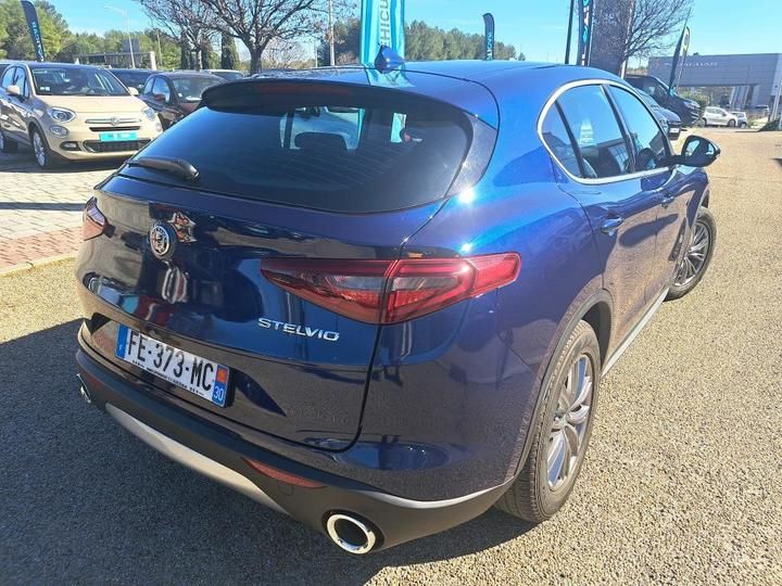 Photo 2 VIN: ZARPAGBX4K7C51895 - 33 ALFA ROMEO STELVIO 