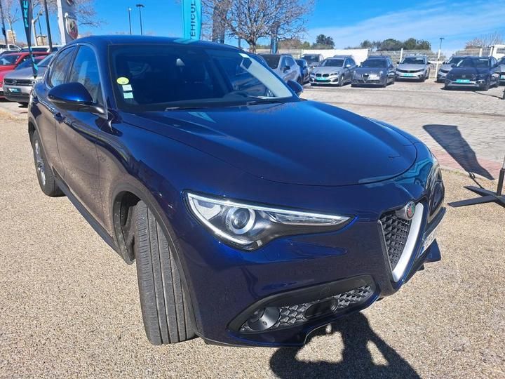 Photo 3 VIN: ZARPAGBX4K7C51895 - 33 ALFA ROMEO STELVIO 