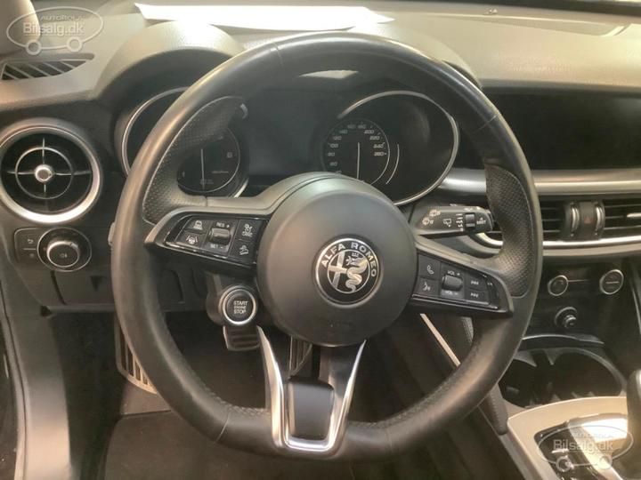 Photo 12 VIN: ZARPAGPX7L7C77742 - ALFA-ROMEO STELVIO 