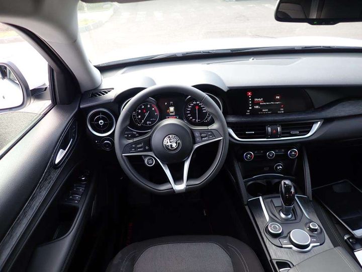 Photo 12 VIN: ZARPAHAN8K7C67300 - ALFA-ROMEO STELVIO 