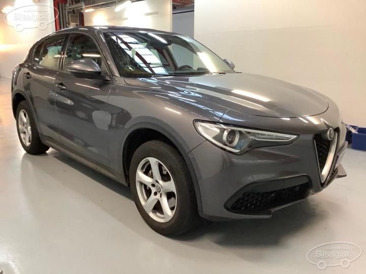 Photo 2 VIN: ZARPAHBNXK7C37682 - ALFA-ROMEO STELVIO SUV 