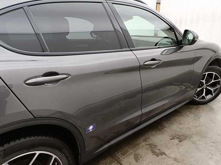 Photo 21 VIN: ZARPAHBX3K7C73120 - ALFA ROMEO STELVIO 