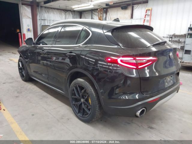 Photo 2 VIN: ZASFAKAN2J7B73256 - ALFA-ROMEO STELVIO 