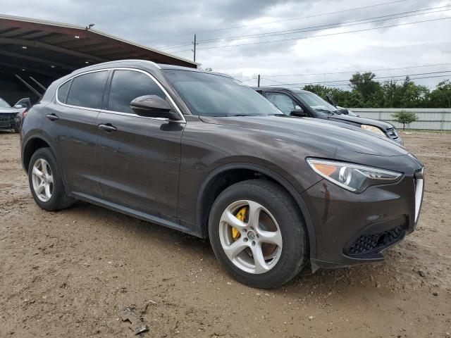 Photo 3 VIN: ZASFAKAN3J7B76912 - ALFA ROMEO STELVIO 