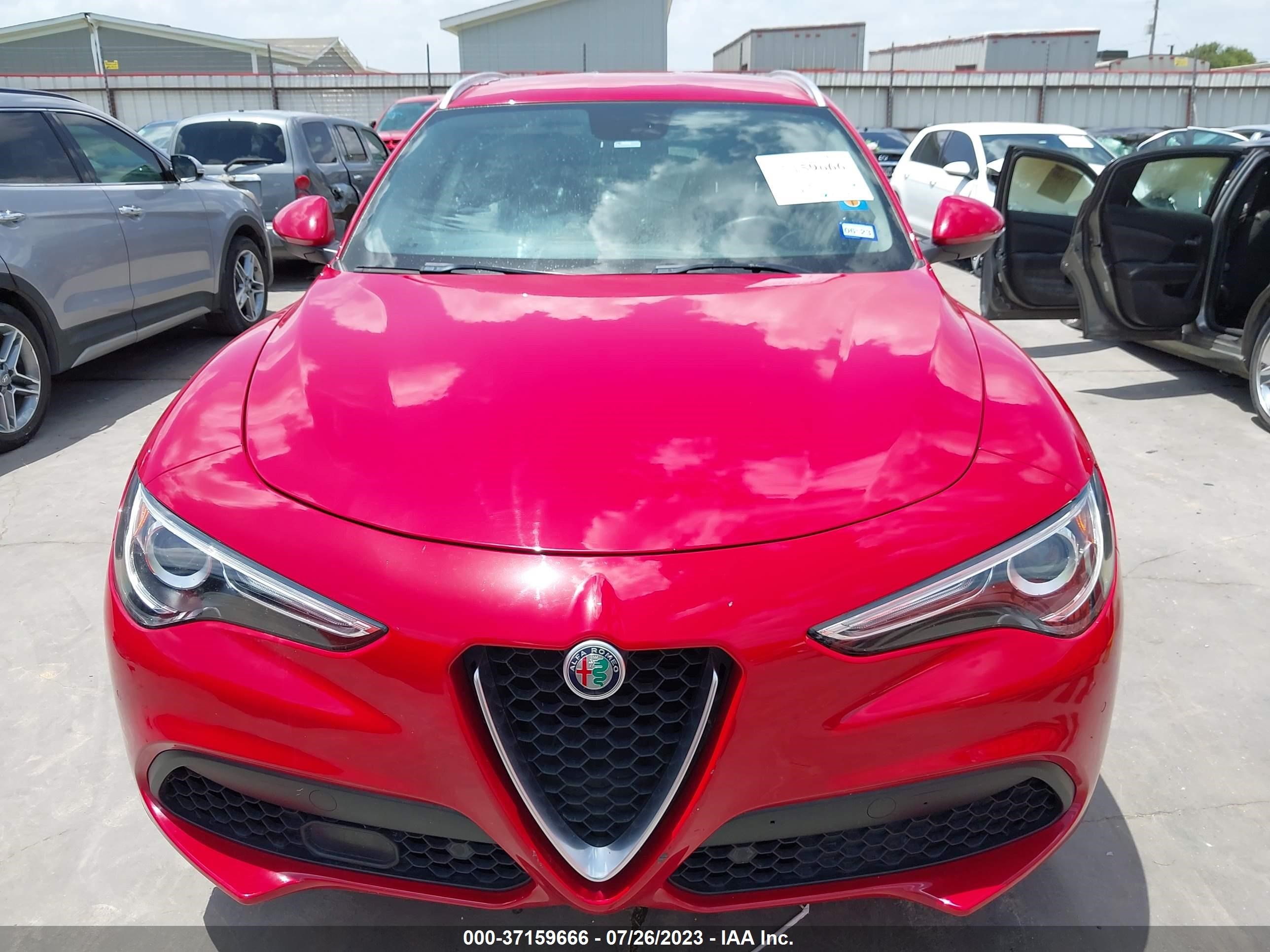 Photo 11 VIN: ZASFAKAN3J7B88932 - ALFA-ROMEO STELVIO 