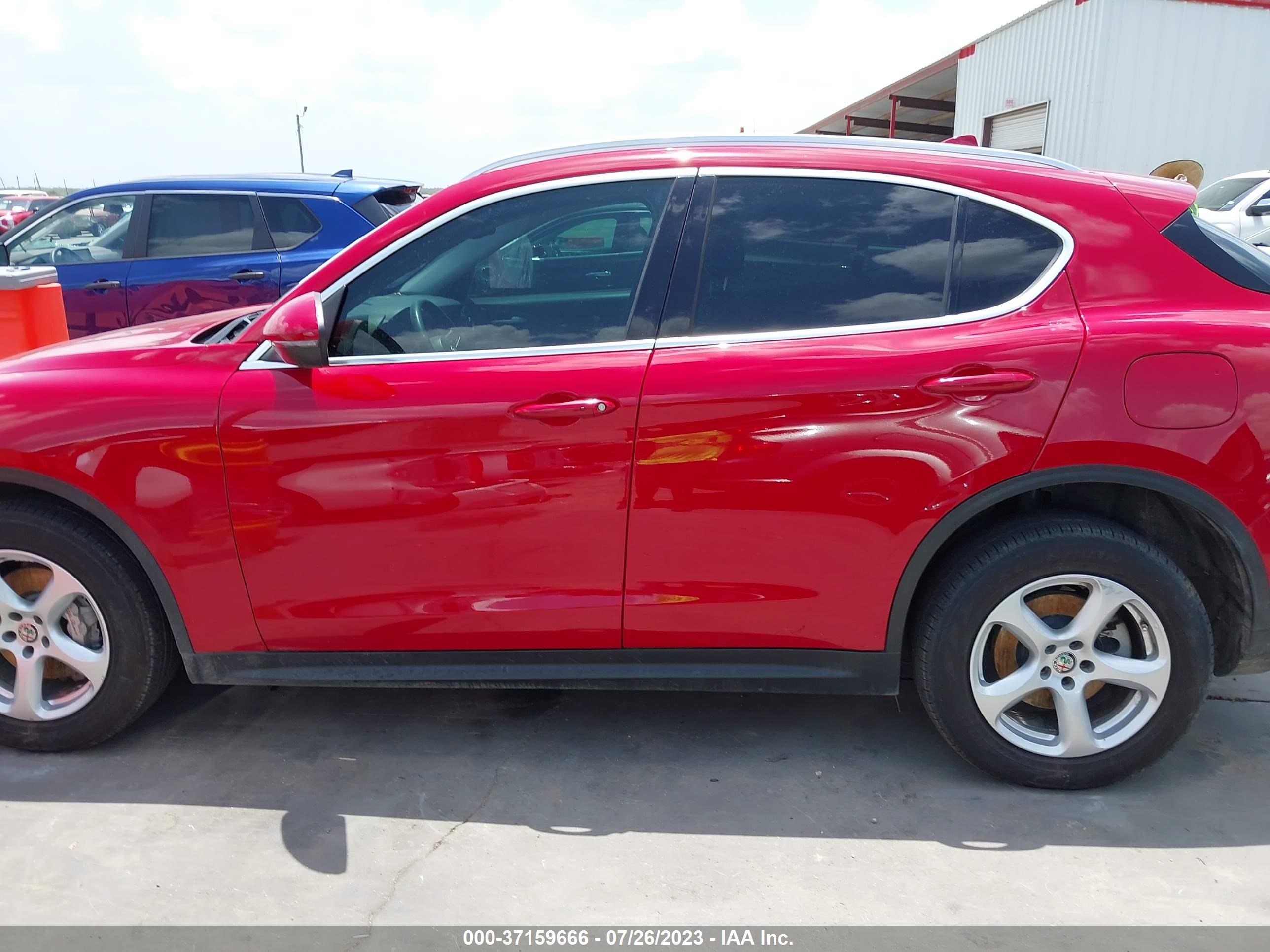 Photo 13 VIN: ZASFAKAN3J7B88932 - ALFA-ROMEO STELVIO 