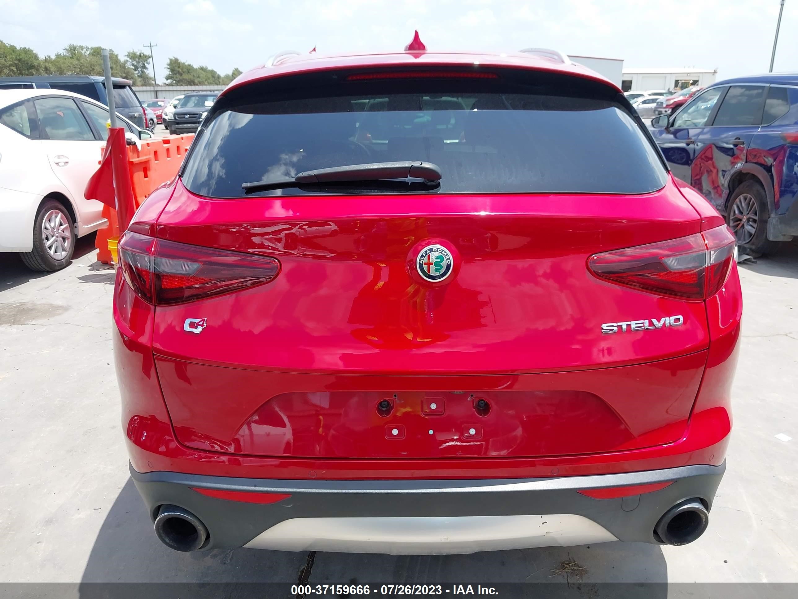 Photo 15 VIN: ZASFAKAN3J7B88932 - ALFA-ROMEO STELVIO 