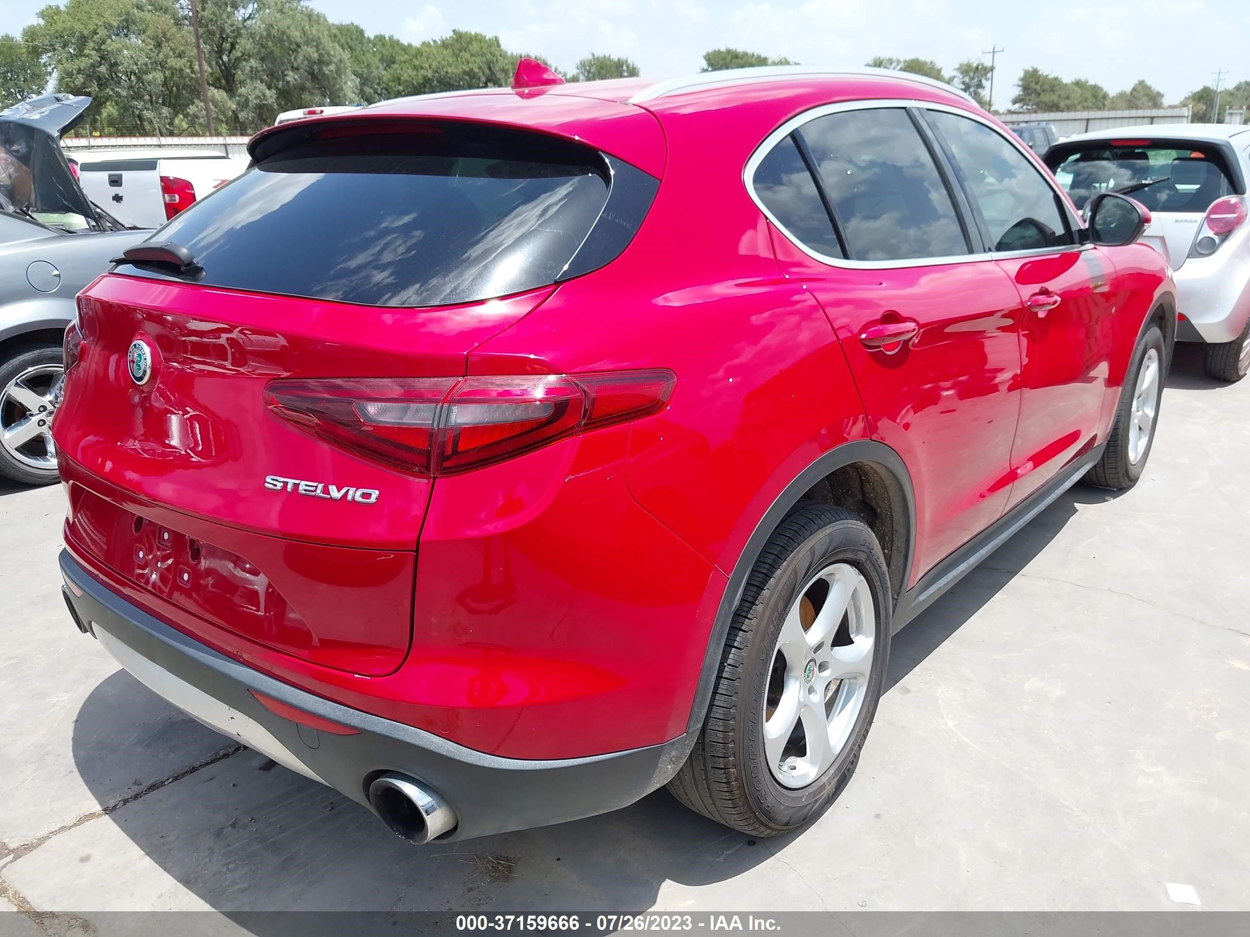 Photo 3 VIN: ZASFAKAN3J7B88932 - ALFA-ROMEO STELVIO 