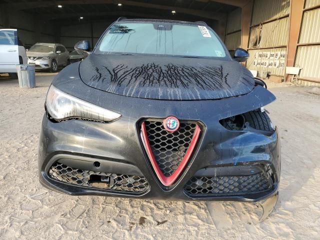 Photo 4 VIN: ZASFAKAN6J7B87113 - ALFA ROMEO STELVIO 