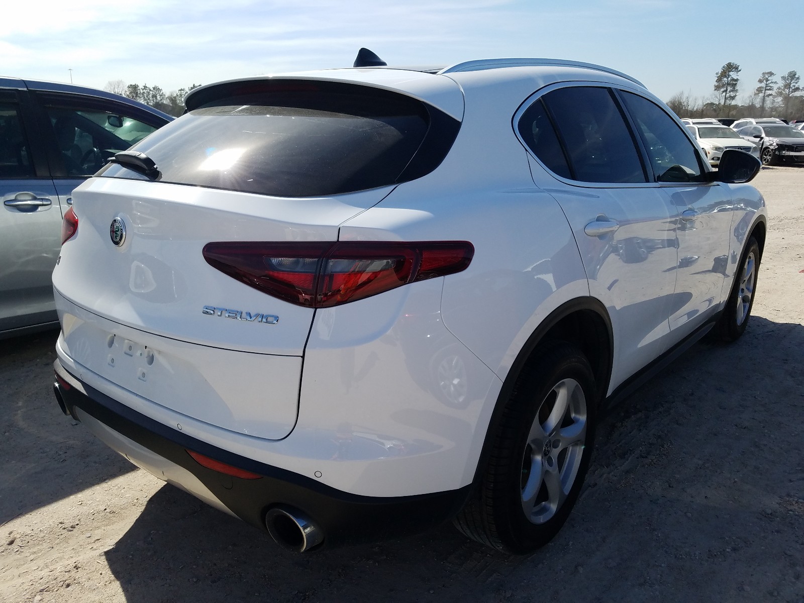 Photo 3 VIN: ZASFAKAN7J7B83054 - ALFA-ROMEO STELVIO 