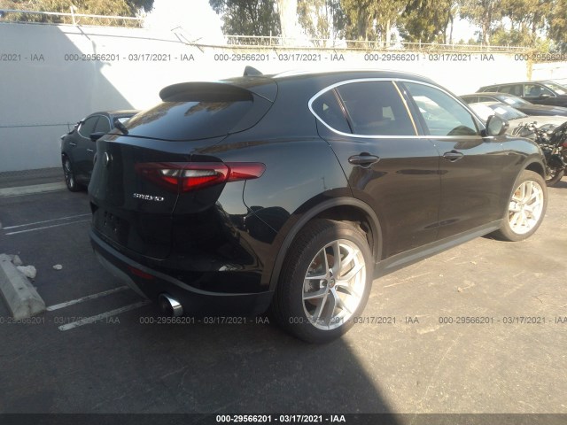 Photo 3 VIN: ZASFAKAN7J7C23889 - ALFA ROMEO STELVIO 