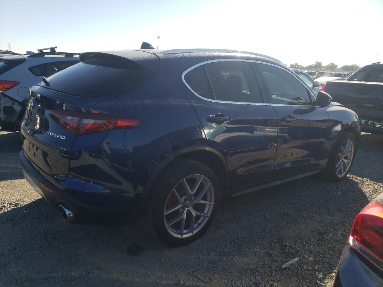 Photo 3 VIN: ZASFAKAN8J7B71009 - ALFA-ROMEO STELVIO 