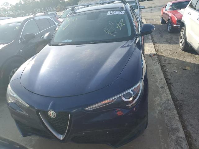 Photo 4 VIN: ZASFAKAN9J7B77725 - ALFA ROMEO STELVIO 