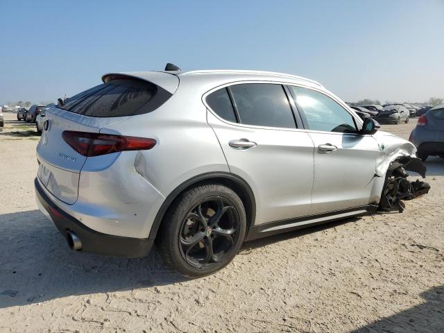 Photo 2 VIN: ZASFAKBN2J7B97054 - ALFA-ROMEO STELVIO 