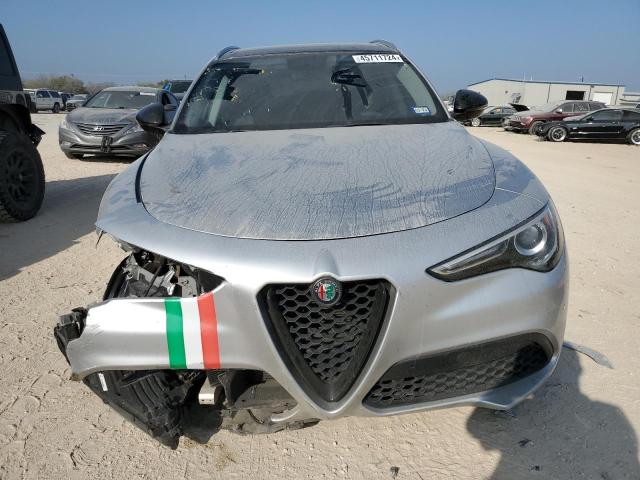 Photo 4 VIN: ZASFAKBN2J7B97054 - ALFA-ROMEO STELVIO 