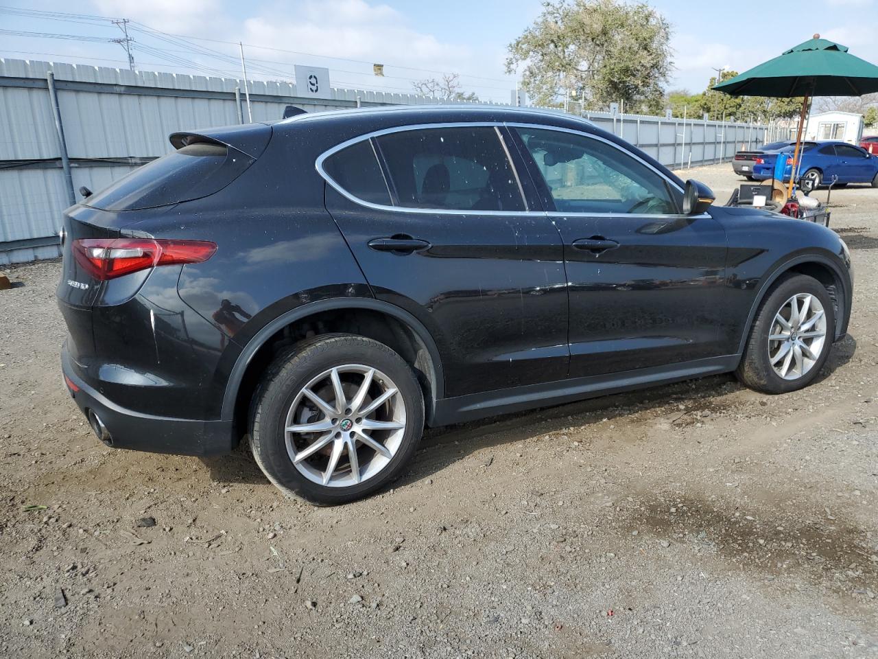 Photo 2 VIN: ZASFAKBN3J7B64189 - ALFA-ROMEO STELVIO 