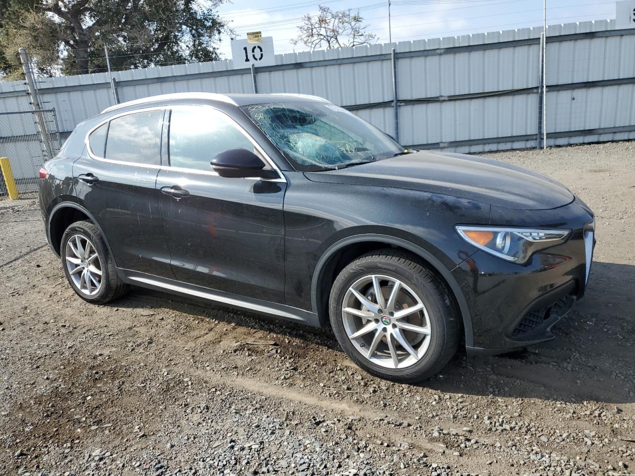 Photo 3 VIN: ZASFAKBN3J7B64189 - ALFA-ROMEO STELVIO 