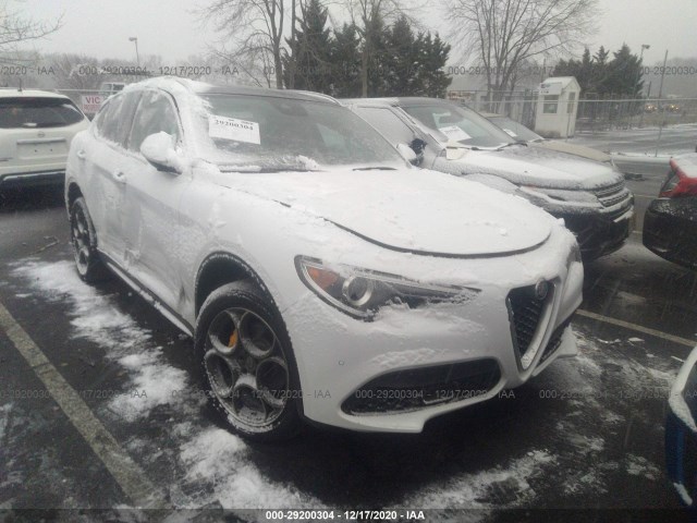 Photo 0 VIN: ZASFAKBN3J7B82319 - ALFA ROMEO STELVIO 