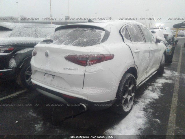 Photo 3 VIN: ZASFAKBN3J7B82319 - ALFA ROMEO STELVIO 