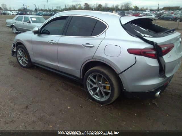 Photo 2 VIN: ZASFAKBN4J7C16011 - ALFA-ROMEO STELVIO 