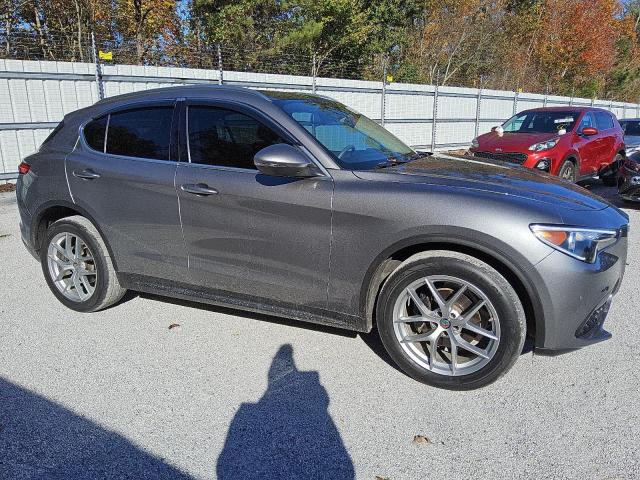 Photo 3 VIN: ZASFAKBN9J7B95804 - ALFA ROMEO STELVIO TI 