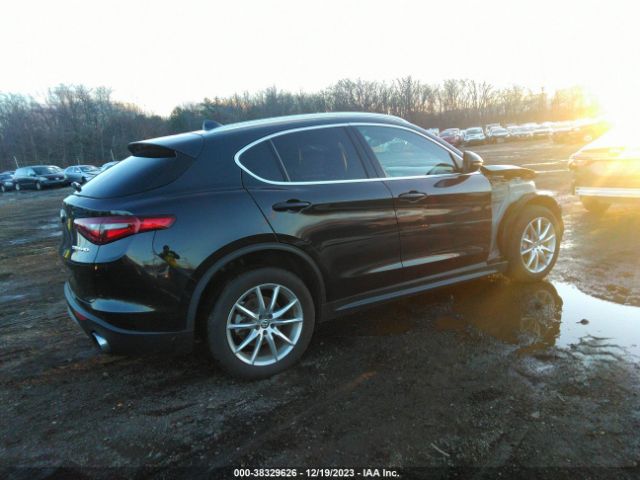 Photo 3 VIN: ZASFAKBNXJ7B58924 - ALFA ROMEO STELVIO 