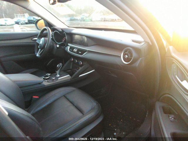 Photo 4 VIN: ZASFAKBNXJ7B58924 - ALFA ROMEO STELVIO 