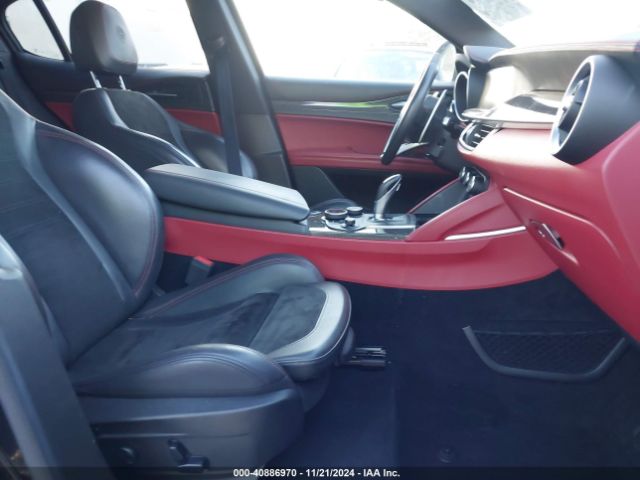 Photo 4 VIN: ZASFAKEV2J7C12180 - ALFA ROMEO STELVIO 