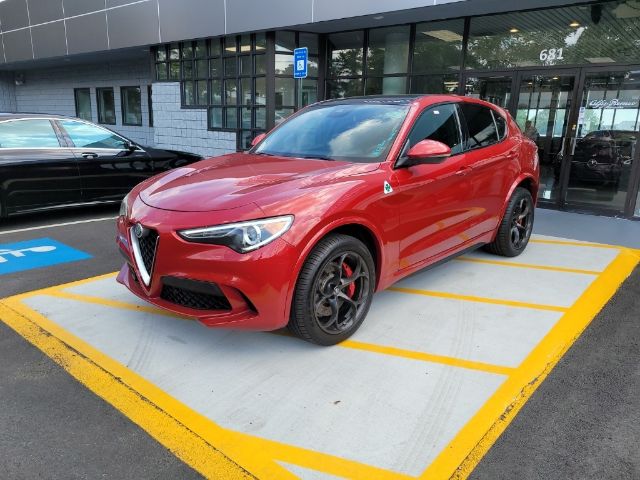 Photo 1 VIN: ZASFAKEV8J7C28853 - ALFA-ROMEO STELVIO QUADRIFOGLIO 