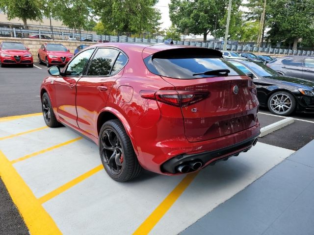 Photo 2 VIN: ZASFAKEV8J7C28853 - ALFA-ROMEO STELVIO QUADRIFOGLIO 