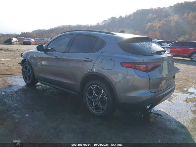 Photo 2 VIN: ZASFAKNN0J7B80541 - ALFA ROMEO STELVIO 