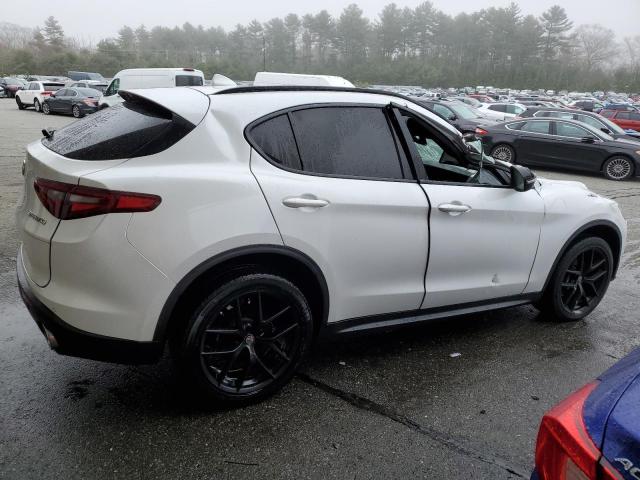 Photo 2 VIN: ZASFAKNN1J7B79477 - ALFA-ROMEO STELVIO 