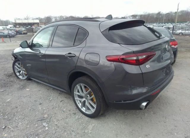 Photo 2 VIN: ZASFAKNN1J7B99244 - ALFA ROMEO STELVIO 