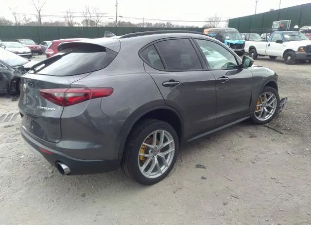 Photo 3 VIN: ZASFAKNN1J7B99244 - ALFA ROMEO STELVIO 