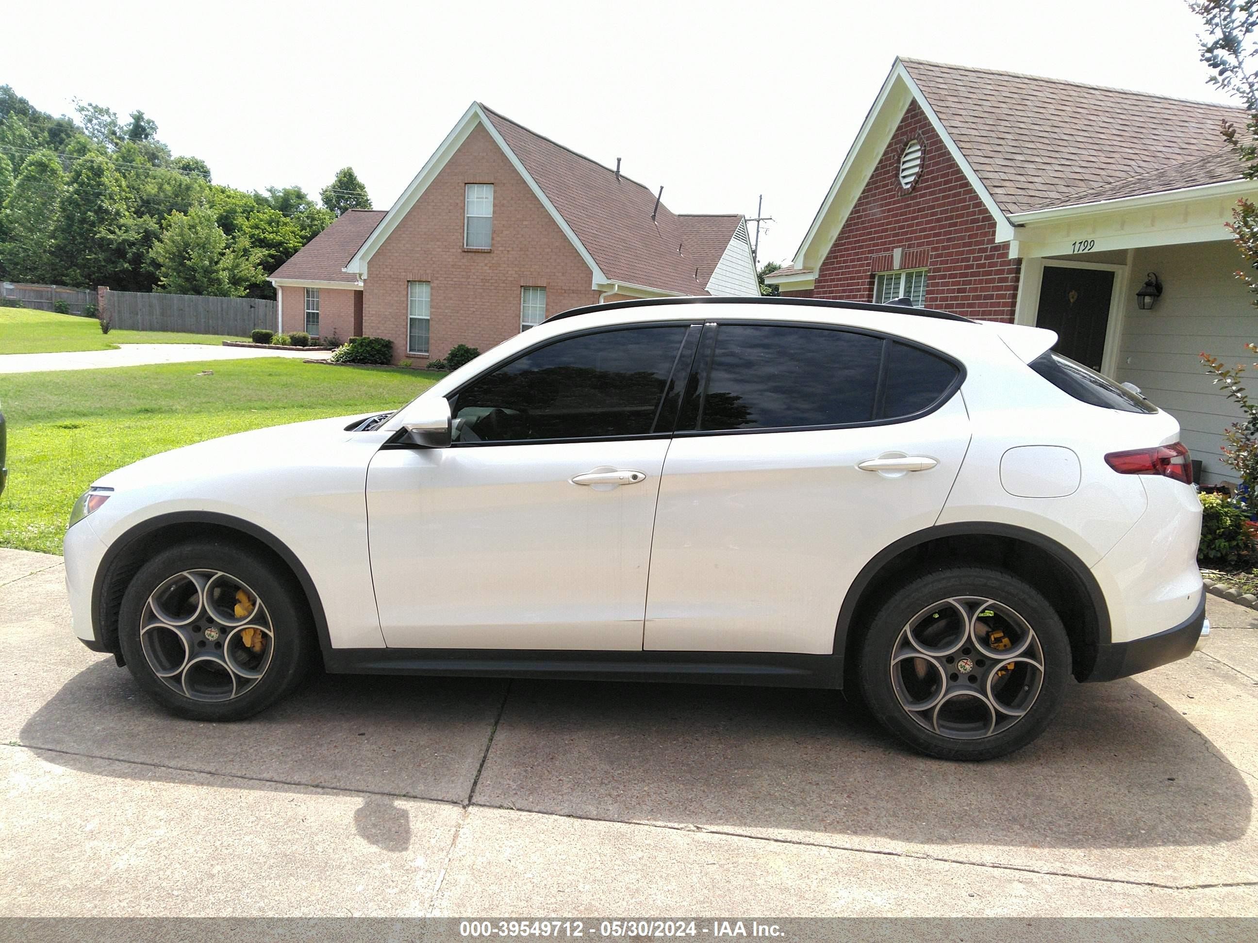 Photo 13 VIN: ZASFAKNN3J7B93851 - ALFA-ROMEO STELVIO 