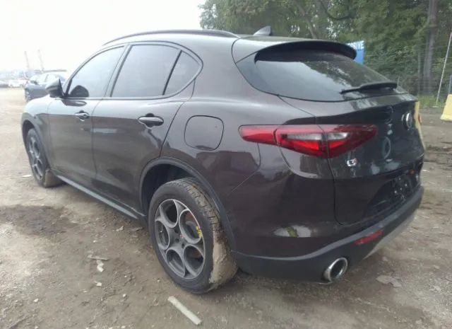 Photo 2 VIN: ZASFAKNN3J7B99150 - ALFA-ROMEO STELVIO 