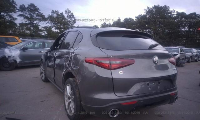 Photo 2 VIN: ZASFAKNN5J7B90675 - ALFA ROMEO STELVIO 