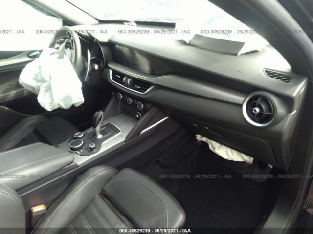 Photo 4 VIN: ZASFAKNN5J7C10858 - ALFA ROMEO STELVIO 