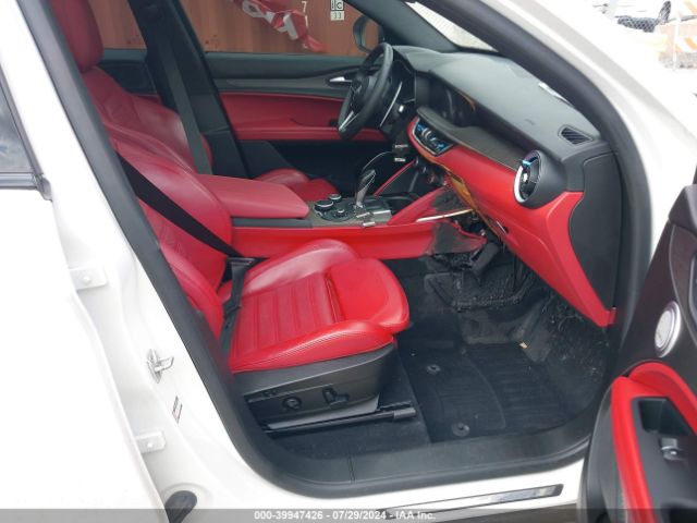 Photo 4 VIN: ZASFAKNN6J7B92239 - ALFA-ROMEO STELVIO 