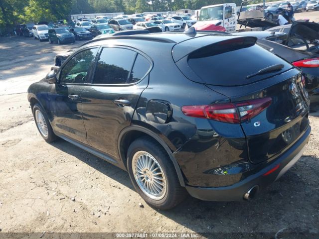 Photo 2 VIN: ZASFAKNN9J7B69196 - ALFA-ROMEO STELVIO 