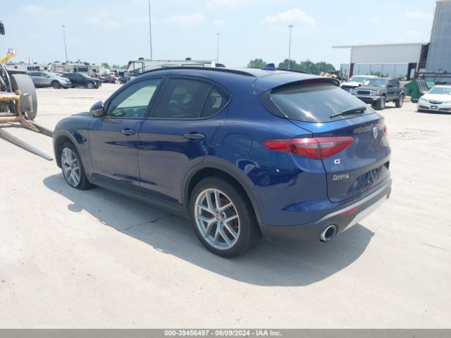 Photo 2 VIN: ZASFAKNN9J7B79128 - ALFA ROMEO STELVIO TI 