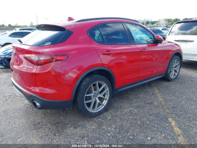 Photo 3 VIN: ZASFAKPN0J7B61761 - ALFA ROMEO STELVIO 