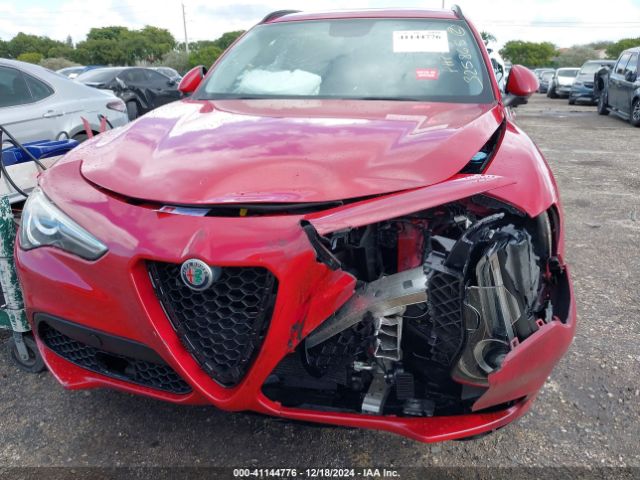 Photo 5 VIN: ZASFAKPN0J7B61761 - ALFA ROMEO STELVIO 